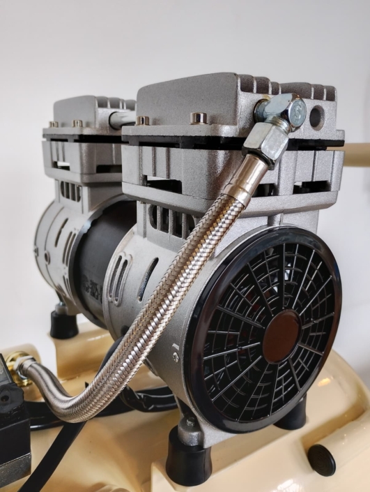 Compresor silencioso 50L 8 bar Hatapress sin aceite Compresor silencioso 50L 8 bar Hatapress sin aceite (imagen 3)
