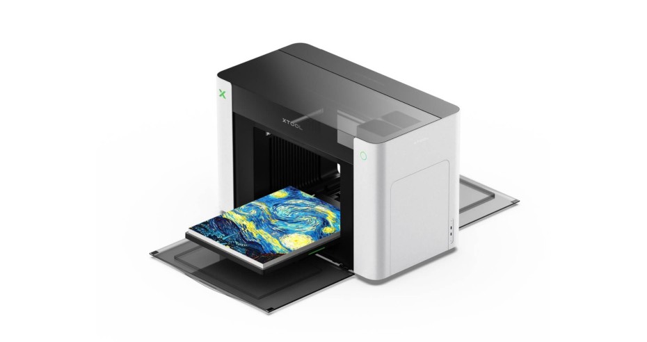 xTool O1 Omni imprimiendo sobre textil