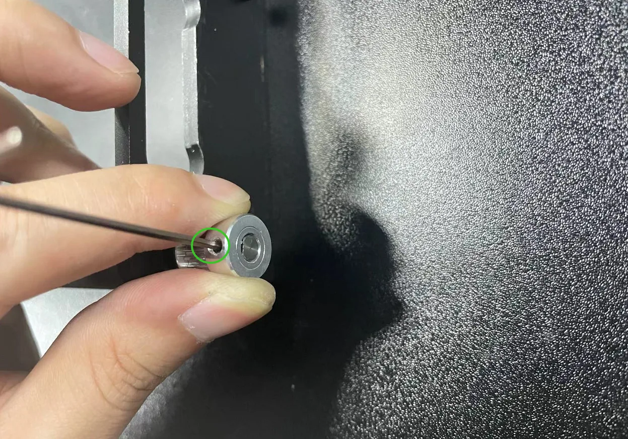 ¿Cómo sustituir los ejes del Rotary Attachment?