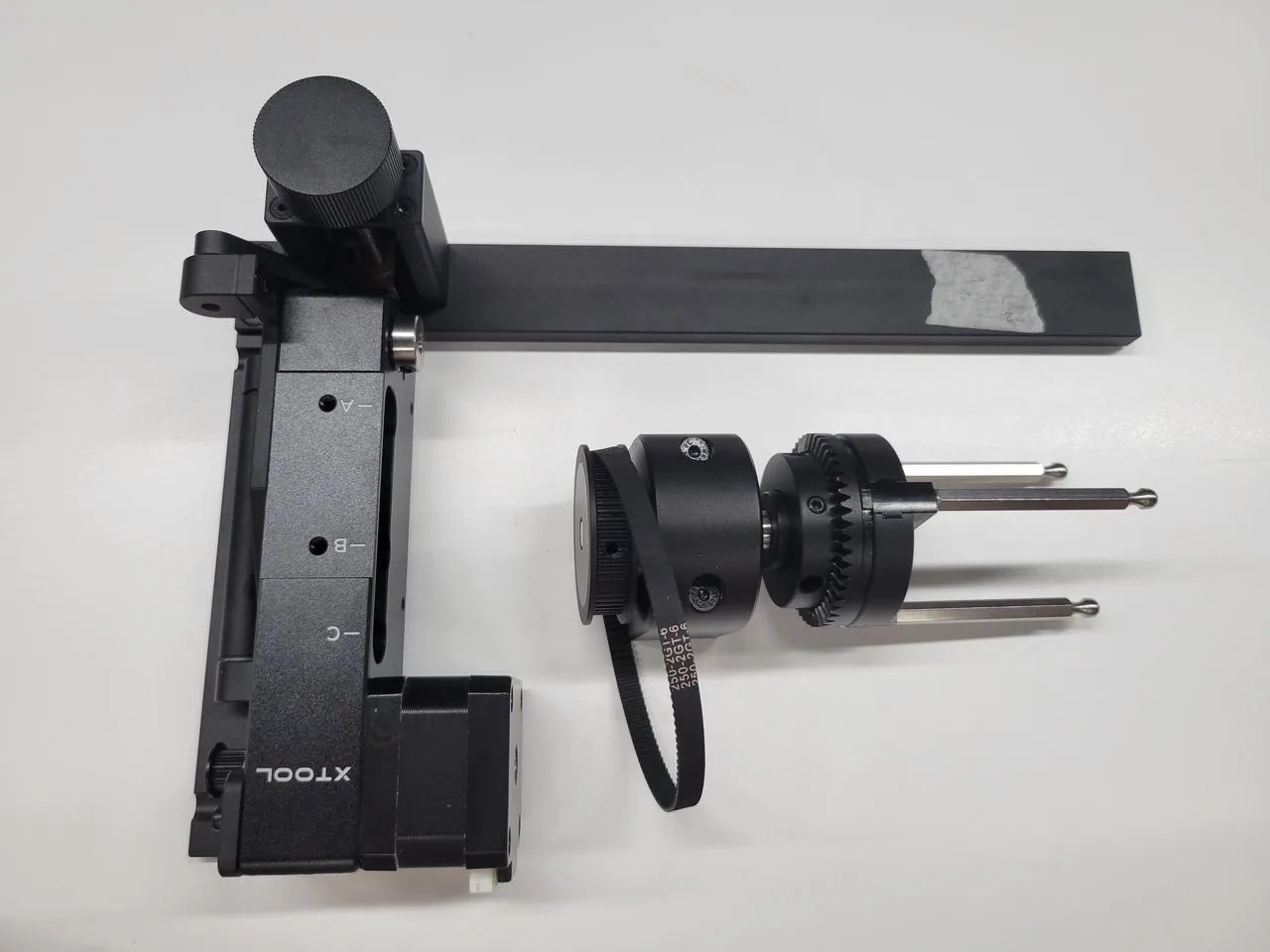 Sustituir el motor del Rotary Attachment 2/2 Pro Sustituir el motor del Rotary Attachment 2/2 Pro