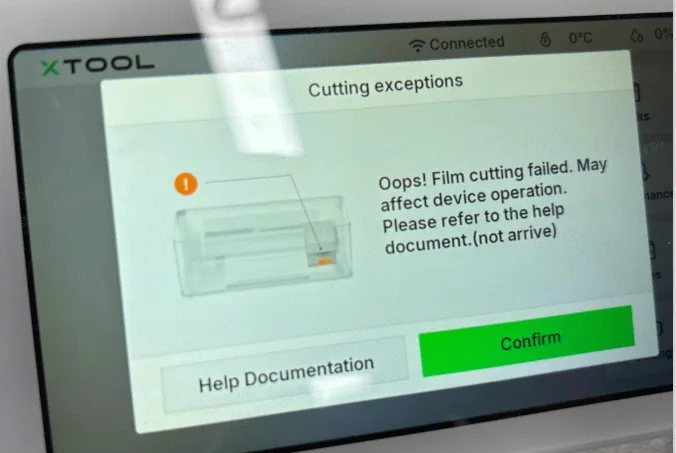Solucionar el error "Cutting exceptions" (excepciones de corte) en la xTool Apparel Printer Solucionar el error "Cutting exceptions" (excepciones de corte) en la xTool Apparel Printer