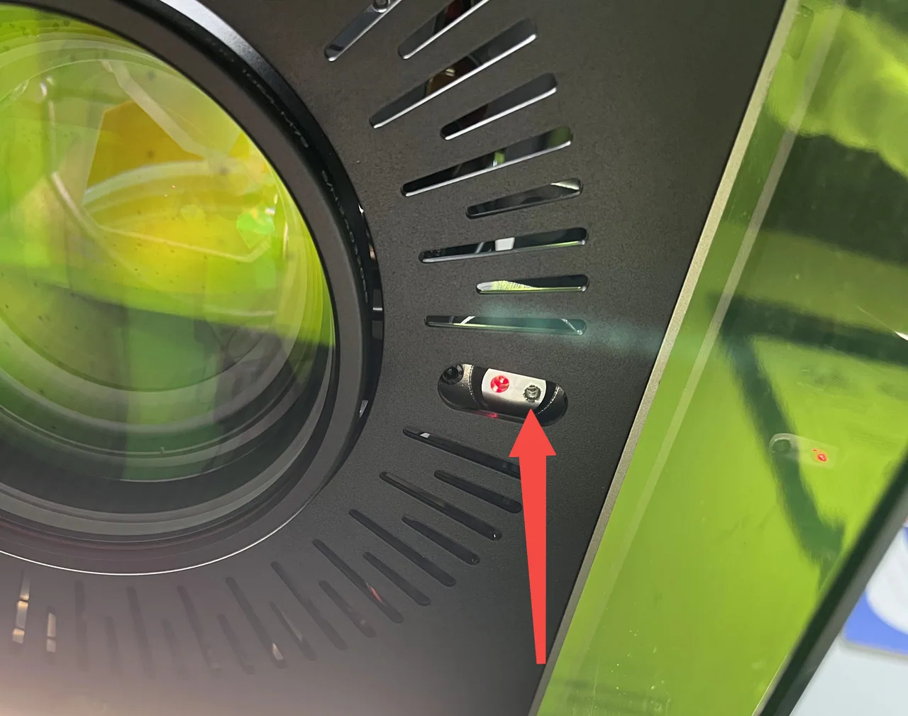 La xTool F1 Ultra parece no grabar sobre el material La xTool F1 Ultra parece no grabar sobre el material