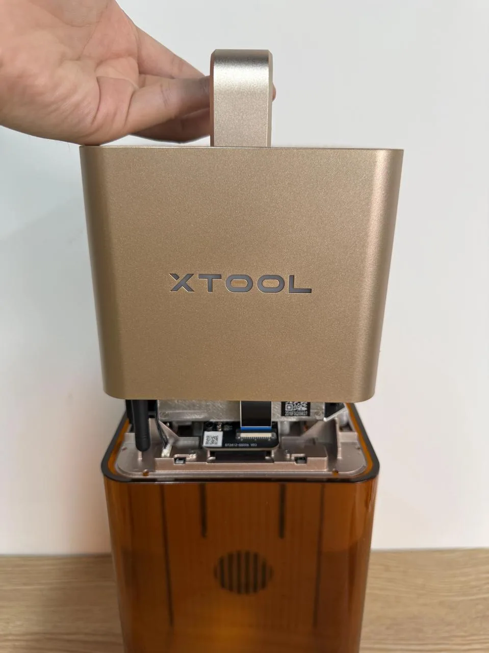 Sustituir el ventilador de refrigeración del módulo láser de la xTool F2 Sustituir el ventilador de refrigeración del módulo láser de la xTool F2