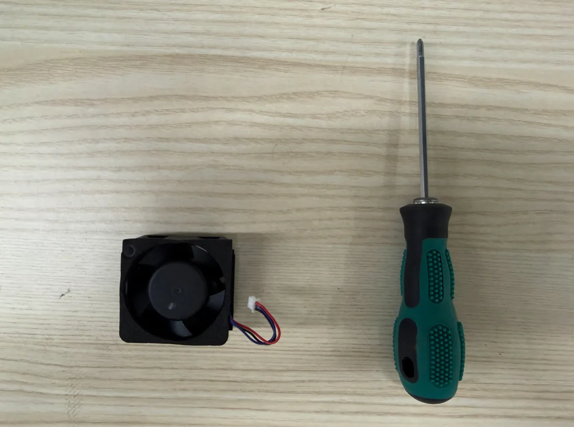 Sustituir el ventilador de refrigeración del módulo láser de la xTool F2 Sustituir el ventilador de refrigeración del módulo láser de la xTool F2