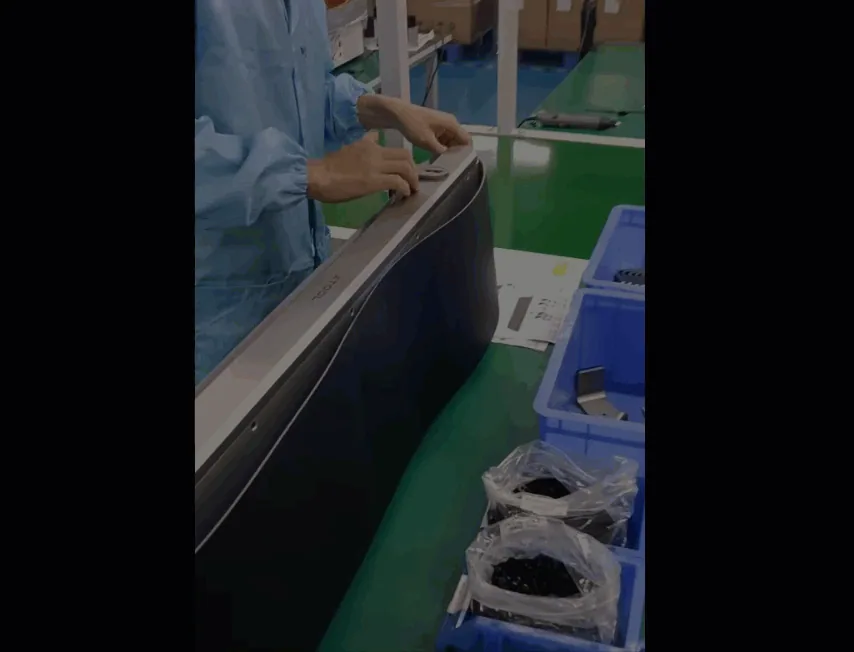Calibraciones de la cinta transportadora de xTool F2 Ultra UV y sustitución de la correa 取下传送带.gif