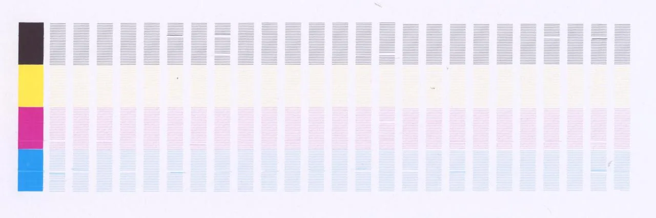 Solucionar resultados de impresión anómalos en el módulo de inyección CMYK de la xTool M2