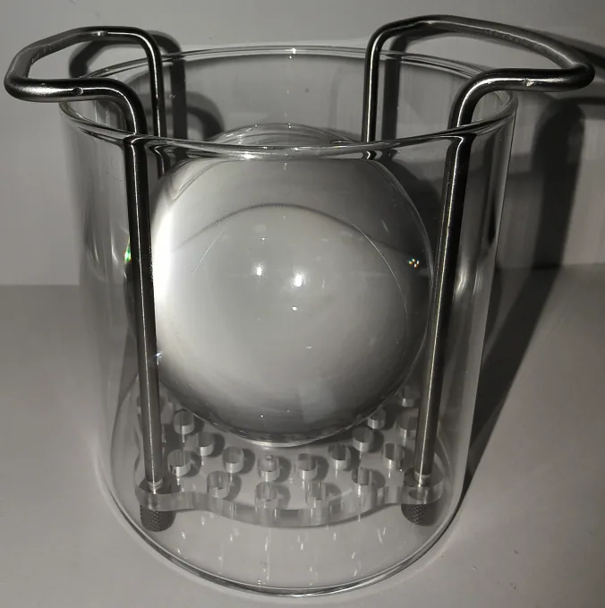 Fabricación de la base de fijación para el grabado de bolas de cristal Fabricación de la base de fijación para el grabado de bolas de cristal