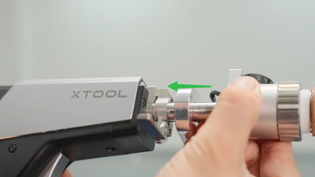 Cómo calibrar la posición del foco de la antorcha de soldadura del xTool MetalFab Cómo calibrar la posición del foco de la antorcha de soldadura del xTool MetalFab