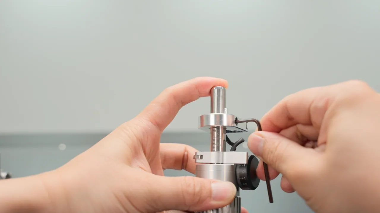Cómo calibrar la posición del foco de la antorcha de soldadura del xTool MetalFab Cómo calibrar la posición del foco de la antorcha de soldadura del xTool MetalFab