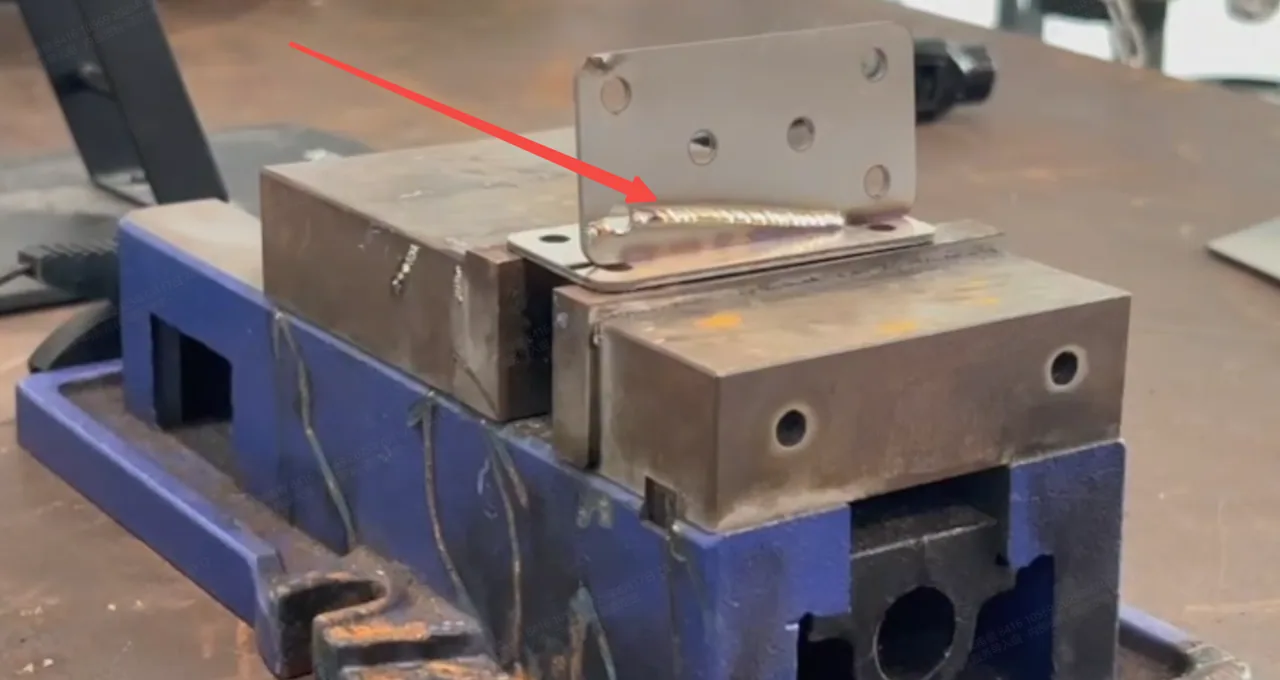 Solución de problemas: el cordón de soldadura se desvía Solución de problemas: el cordón de soldadura se desvía