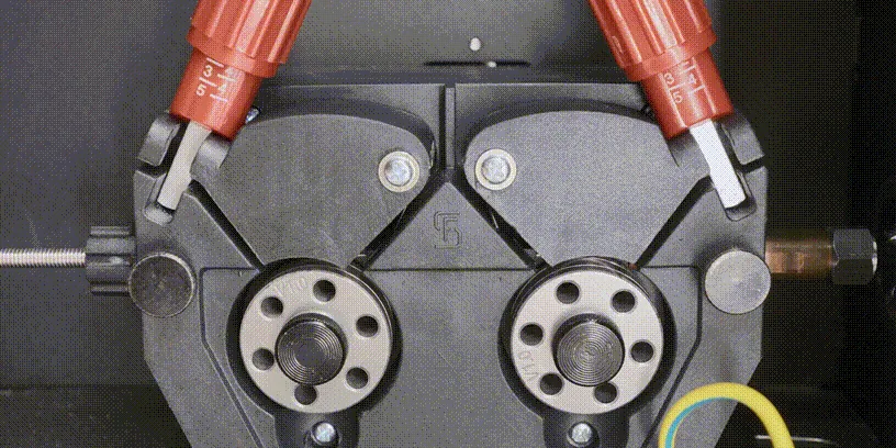 Solucionar la alimentación de hilo inestable en xTool MetalFab Laser Welder Solucionar la alimentación de hilo inestable en xTool MetalFab Laser Welder