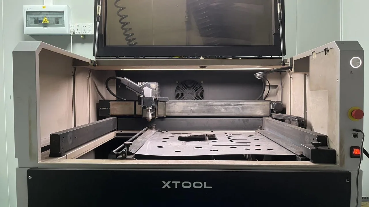 Solucionar la posición anómala del carro del xTool MetalFab CNC Cutter Solucionar la posición anómala del carro del xTool MetalFab CNC Cutter