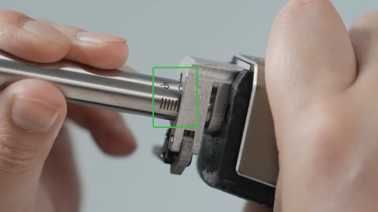 Cómo calibrar la posición del foco de la antorcha de soldadura del xTool MetalFab Cómo calibrar la posición del foco de la antorcha de soldadura del xTool MetalFab
