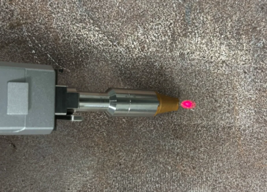 Solucionar las condiciones anómalas de temperatura del módulo de condensadores en la xTool MetalFab CNC Cutter Solucionar las condiciones anómalas de temperatura del módulo de condensadores en la xTool MetalFab CNC Cutter