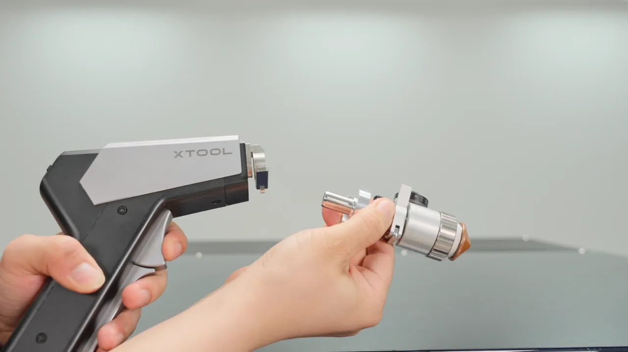 Cómo calibrar la posición del foco de la antorcha de soldadura del xTool MetalFab Cómo calibrar la posición del foco de la antorcha de soldadura del xTool MetalFab