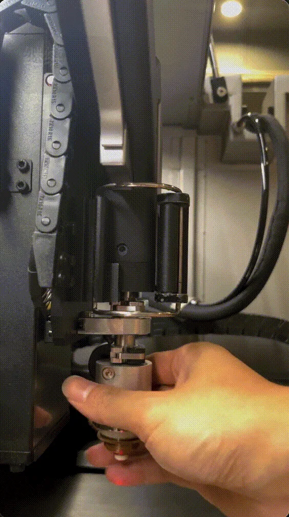 Solucionar «La pistola de soldadura no está conectada» del xTool MetalFab CNC Cutter Solucionar «La pistola de soldadura no está conectada» del xTool MetalFab CNC Cutter