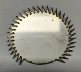 Tutorial de ajuste de curvas de procesamiento de la cortadora CNC xTool MetalFab This tutorial guides you through adjusting the duty cycle and frequency curves on your MetalFab Laser Welder laser engra