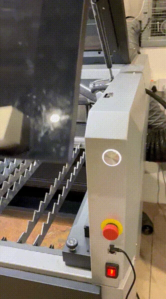 Resolver "Excepción del bloqueo electromagnético" en la xTool MetalFab CNC Cutter Resolver "Excepción del bloqueo electromagnético" en la xTool MetalFab CNC Cutter