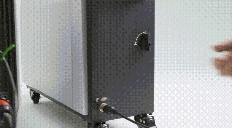 Resolver el fallo de alimentación de hilo en la soldadora láser xTool MetalFab Resolver el fallo de alimentación de hilo en la soldadora láser xTool MetalFab