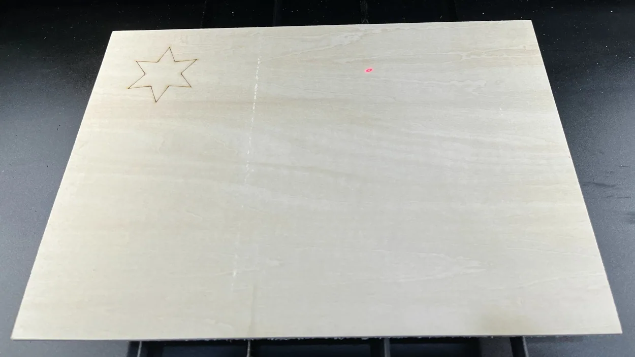 Grabar una estrella en una tabla de tilo de 3 mm eg_3mm_bswd_star_9.png