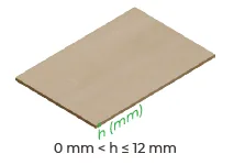 Usa las pinzas de sujeción de material de la xTool P2/P2S Usa las pinzas de sujeción de material de la xTool P2/P2S