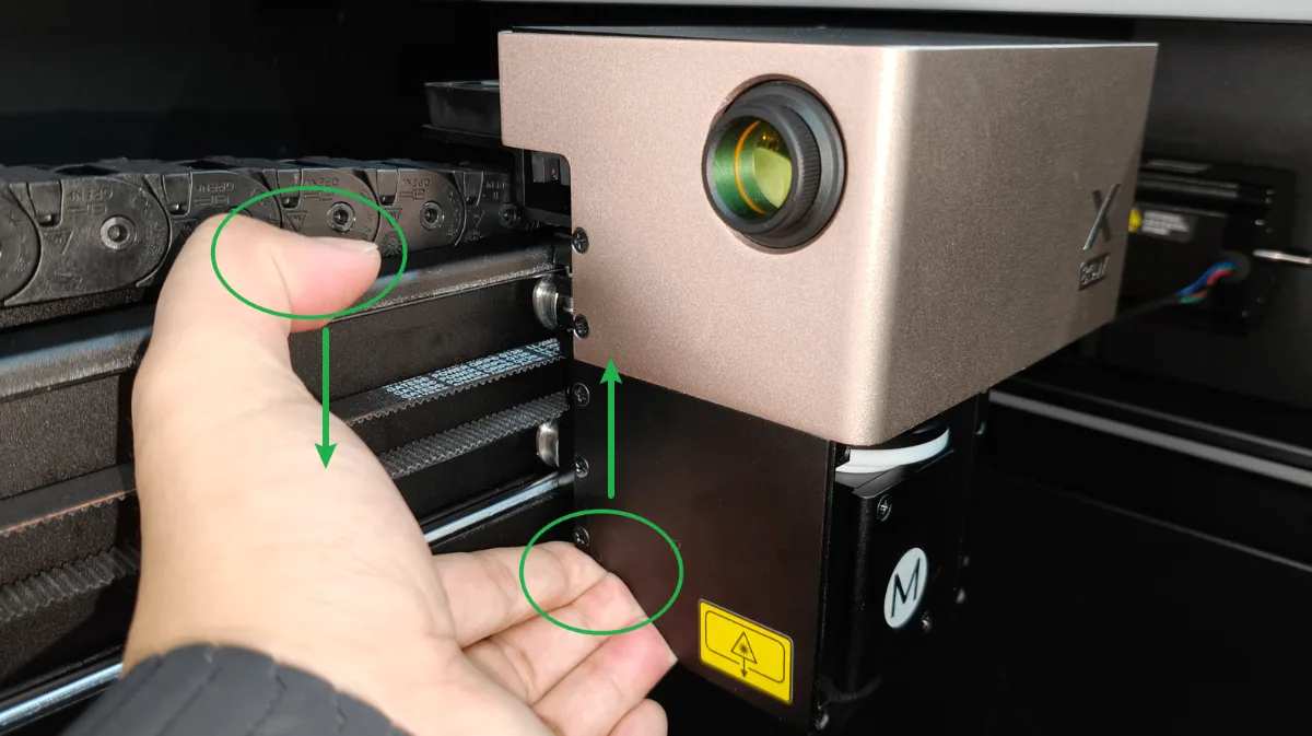 Cómo volver a instalar el módulo láser en el raíl guía Cómo volver a instalar el módulo láser en el raíl guía