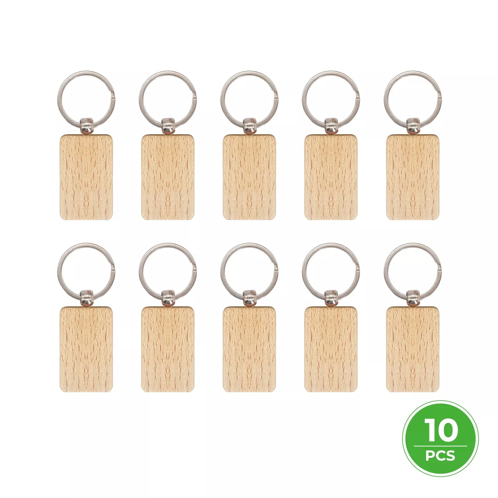 Diez llaveros de madera clara de forma rectangular con las esquinas redondeadas, cada uno con su anilla metalica