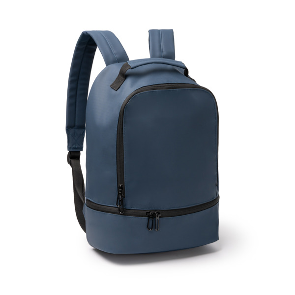 Mochila Stamina Derick negro puesta