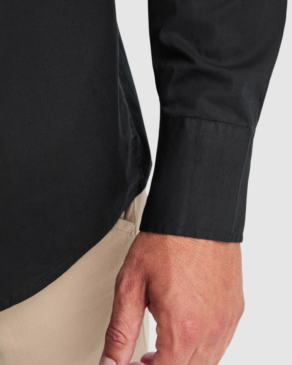 Camisa Roly Moscu detalle